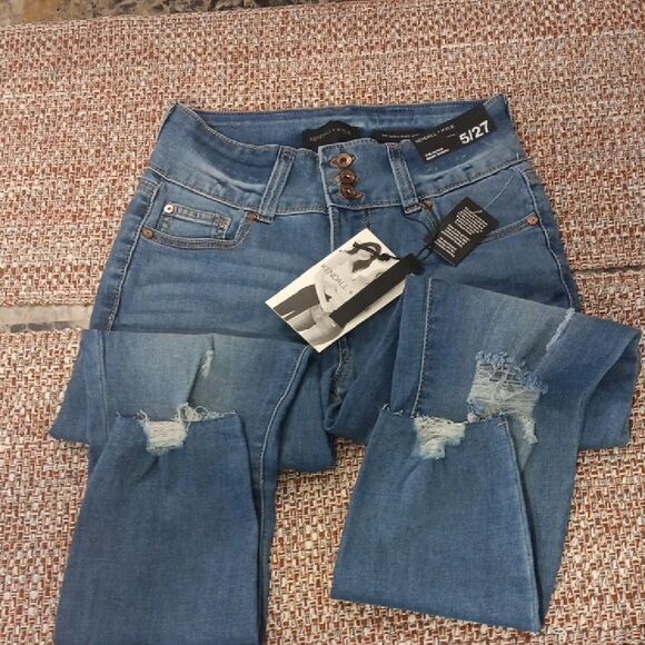 New Kendall & Kylie The Ultra Babe  Skinny Distressed Raw Hem Blue Jeans - Picture 1 of 11